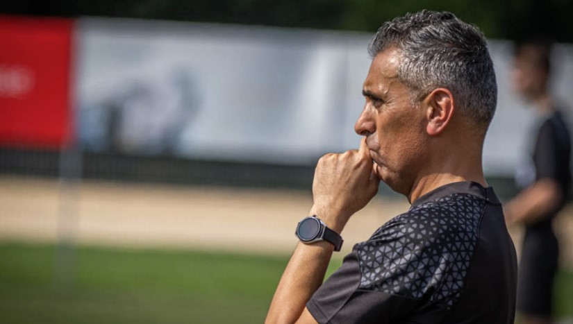 Ali Meybodi legt Traineramt beim FC Hürth nieder
